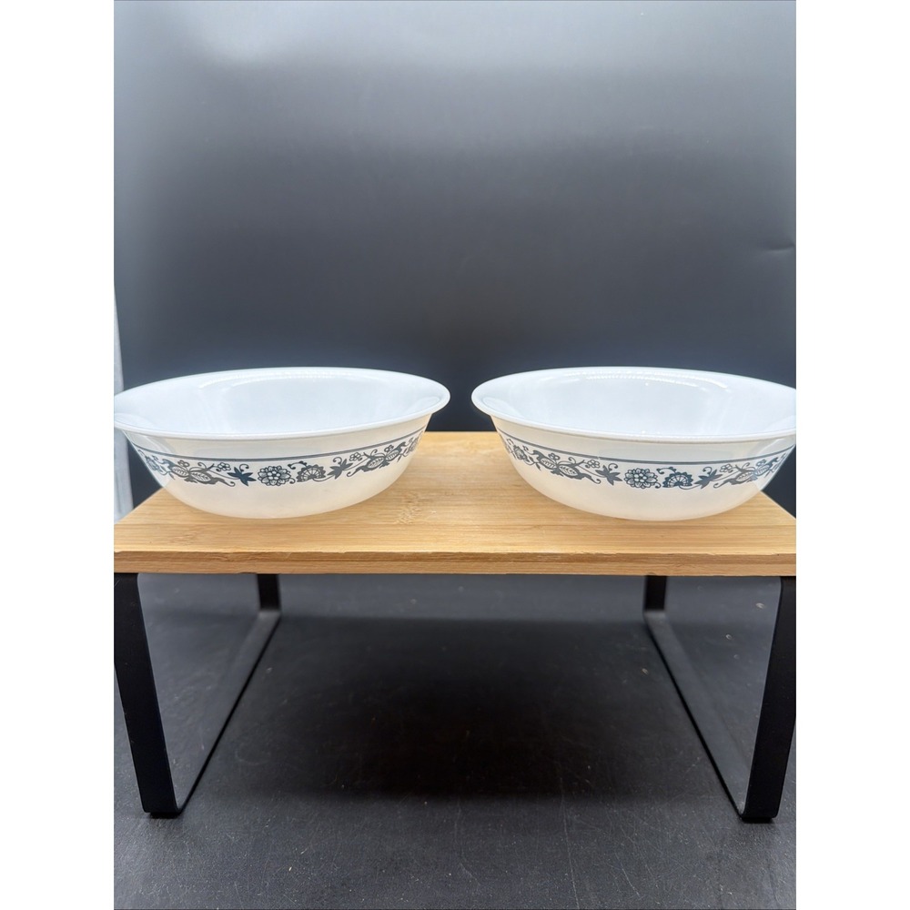 Vintage Set of 2 Corelle Cereal Bowls Old Town Blue 6.125" x 2" 1970's